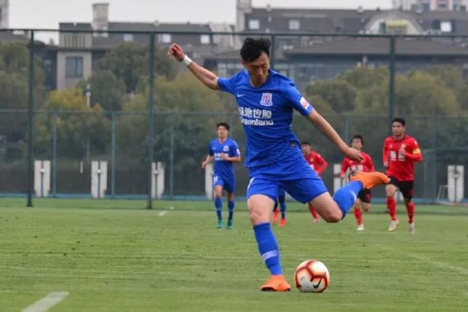 包含上海申花内部会议纪要流出——窗口期复出首秀；欧篮联使命明确；更衣室氛围转暖的词条-九游娱乐