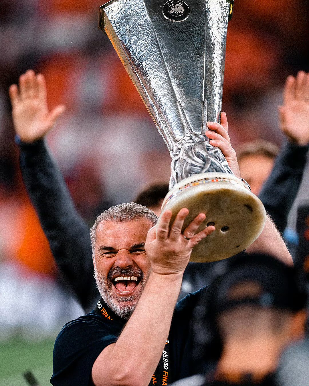 欧超杯倒计时，皇家马德里集结日完成体检，细节引发关注，悬念犹存，资深球员宣示担当的简单介绍