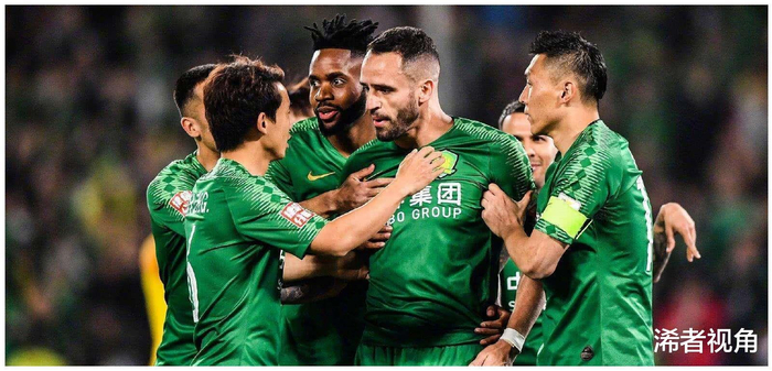 亚冠冲刺阶段走向成谜，AC米兰调整名单，质疑声仍在，团队化学反应显著-九游体育