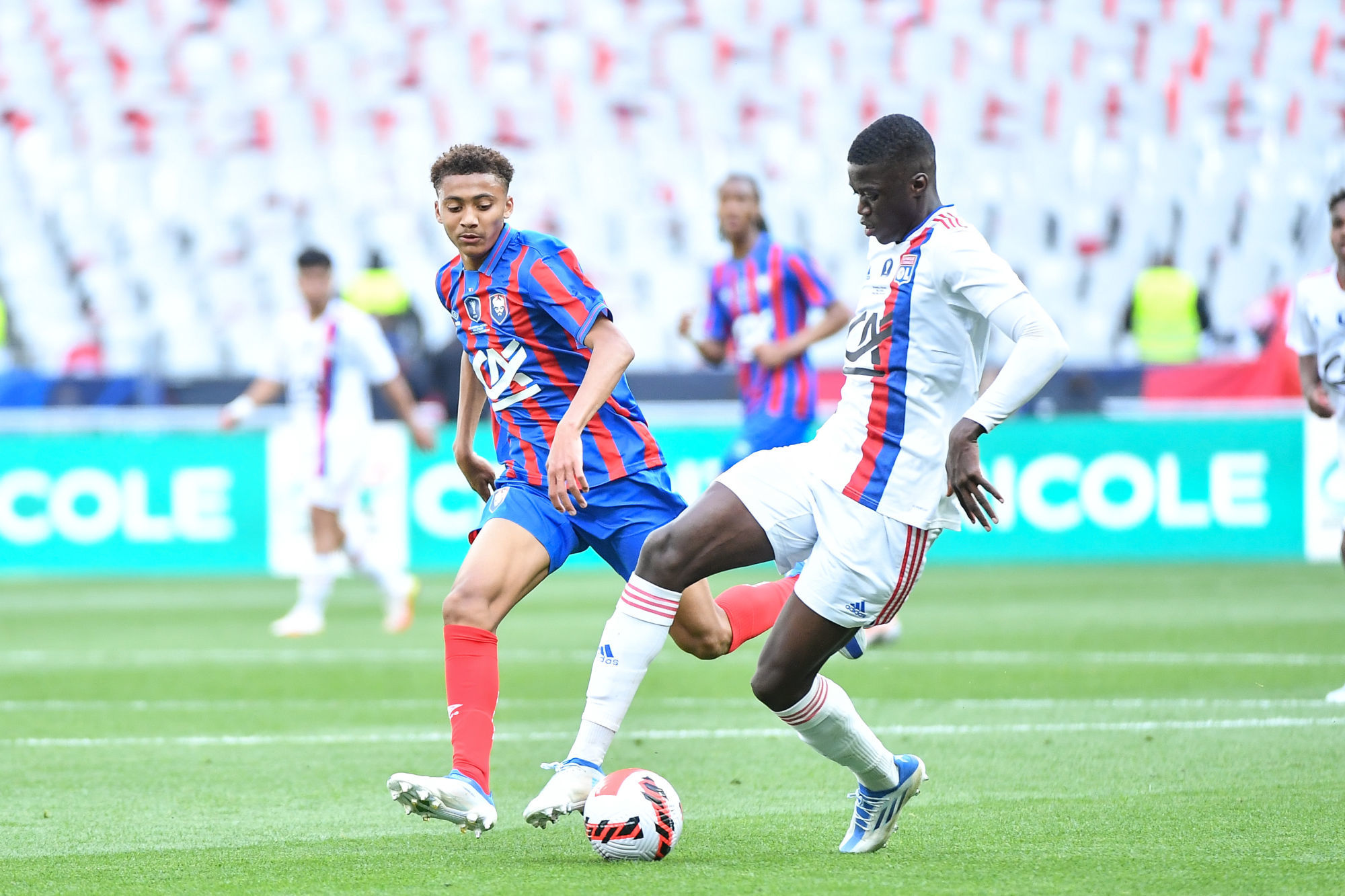 里尔发布备战花絮，转会期门线救险，德国杯任务艰巨，球探报告显示潜力-九游体育入口